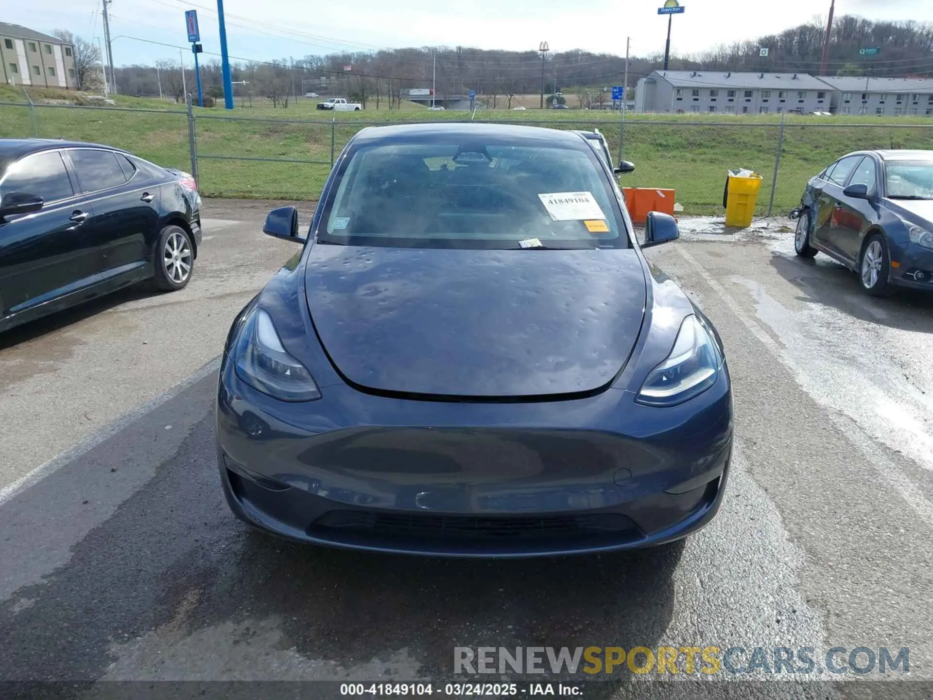 12 Photograph of a damaged car 7SAYGDEE3PA204992 TESLA MODEL Y 2023