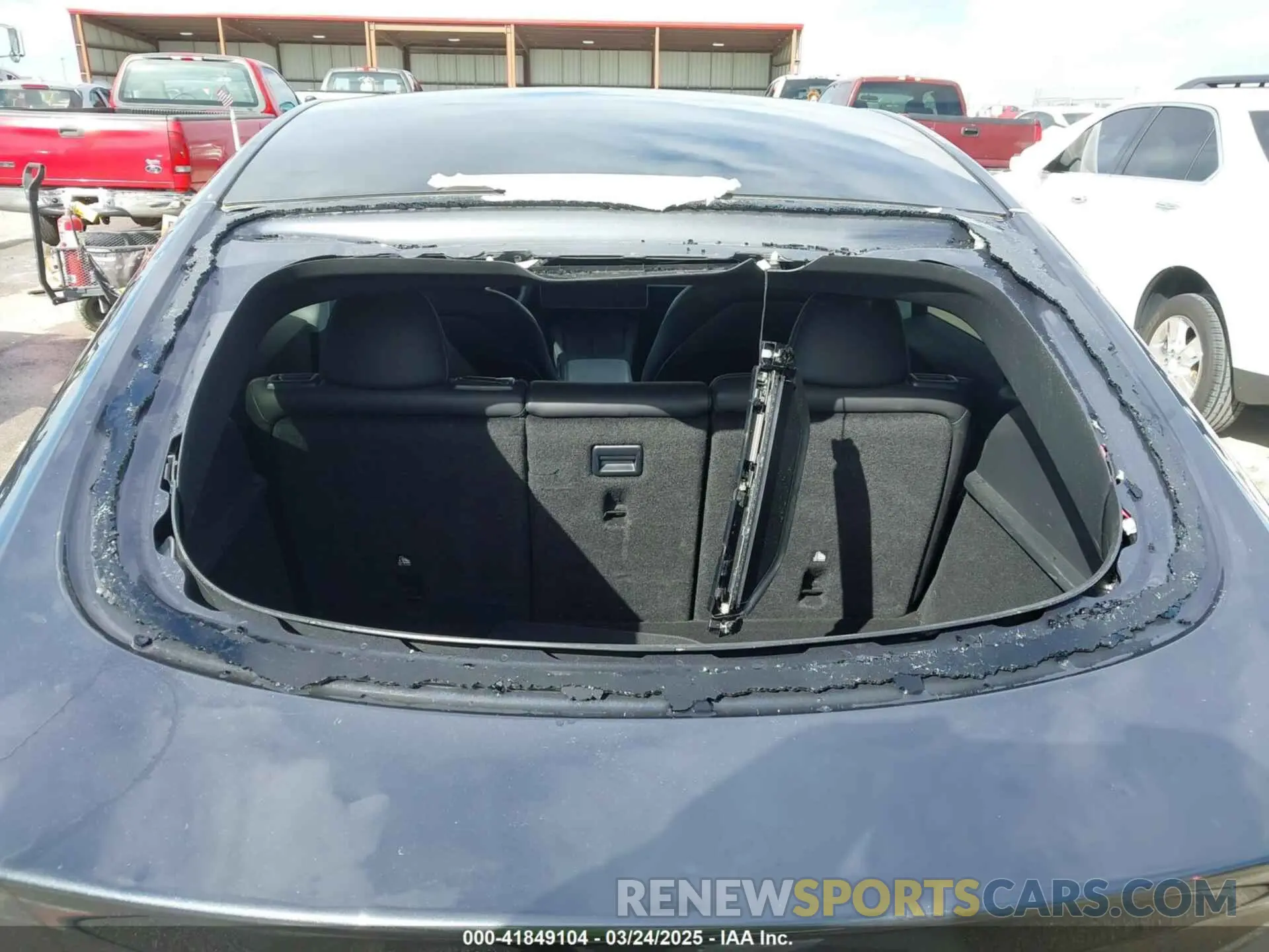 6 Photograph of a damaged car 7SAYGDEE3PA204992 TESLA MODEL Y 2023