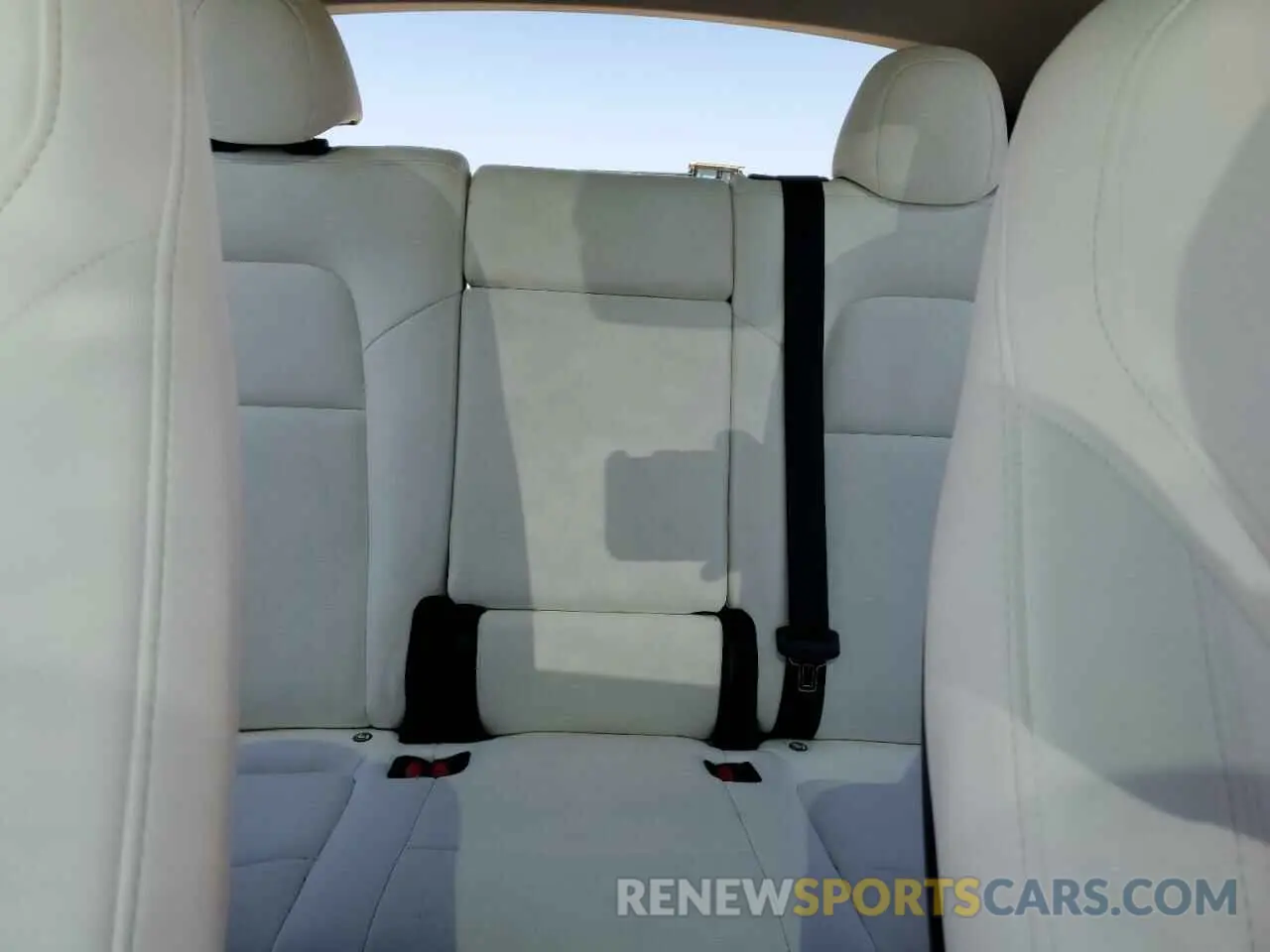 10 Photograph of a damaged car 7SAYGDEE3PA210498 TESLA MODEL Y 2023