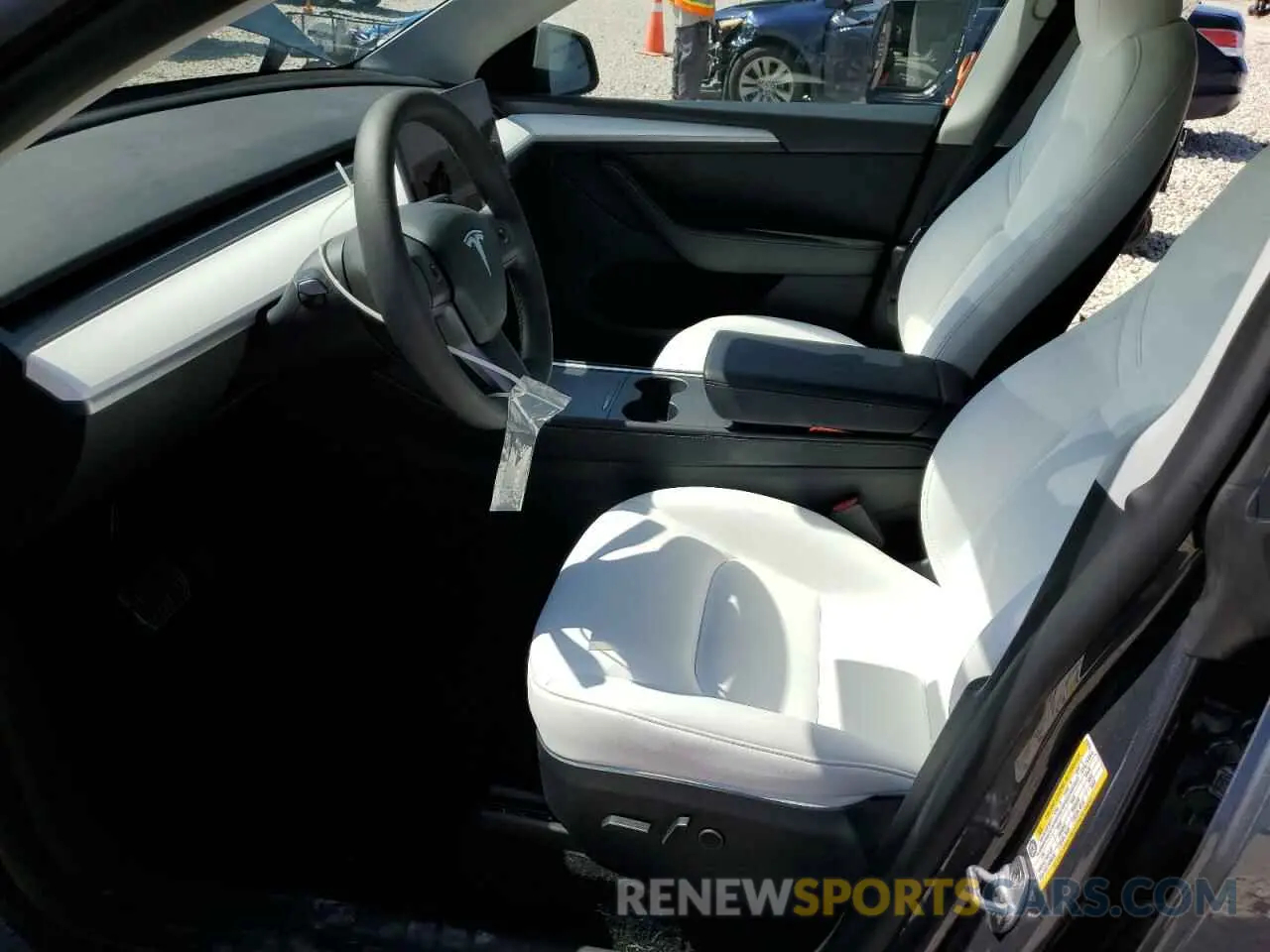 7 Photograph of a damaged car 7SAYGDEE3PA210498 TESLA MODEL Y 2023