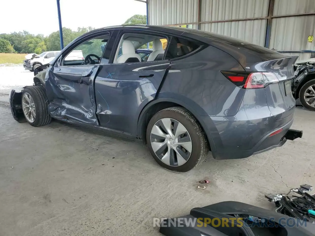 2 Photograph of a damaged car 7SAYGDEE3PF611553 TESLA MODEL Y 2023