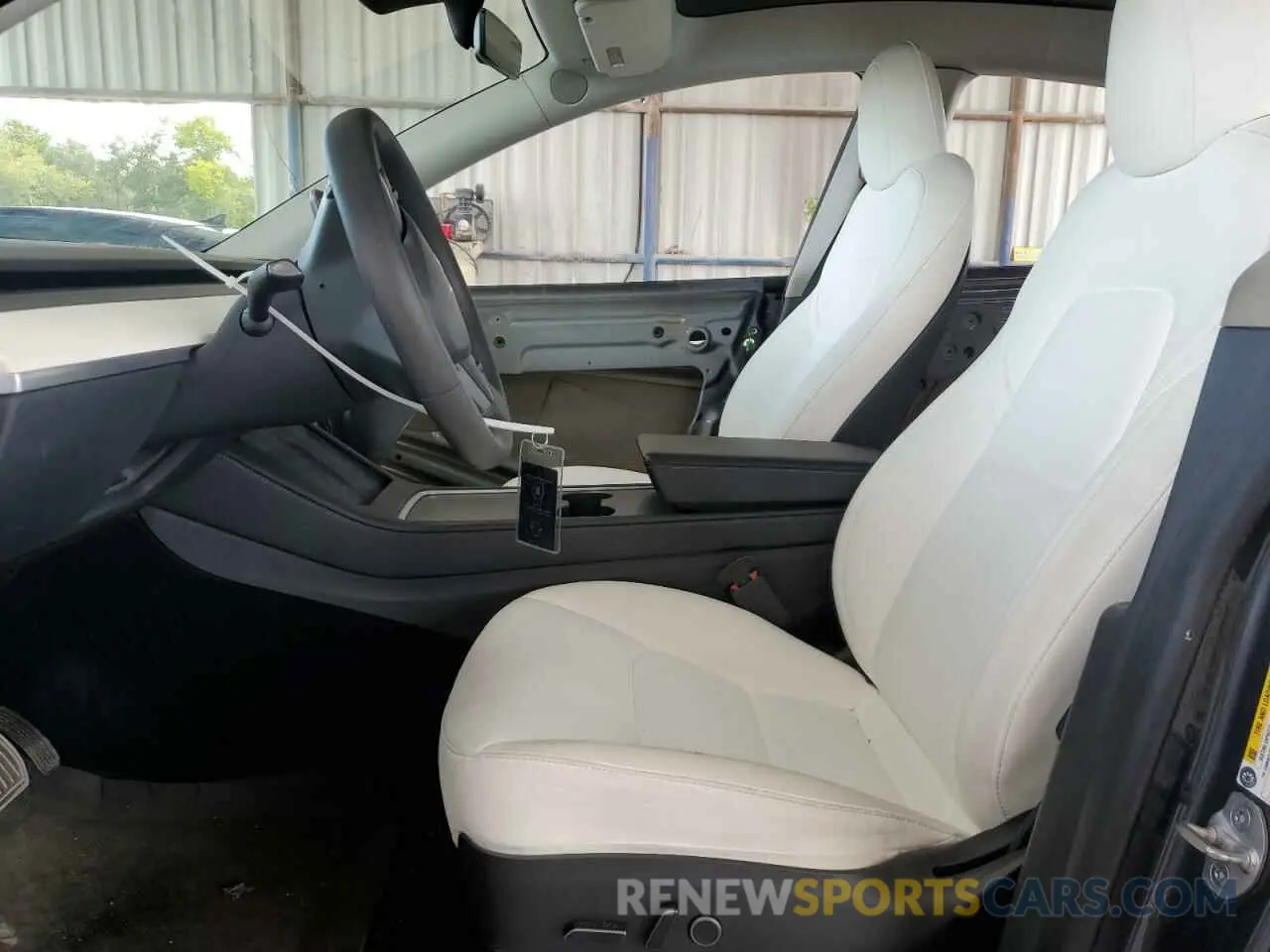 7 Photograph of a damaged car 7SAYGDEE3PF611553 TESLA MODEL Y 2023