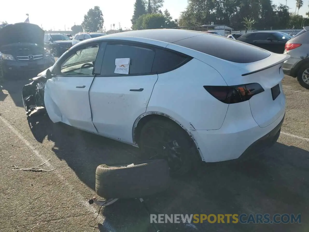 2 Photograph of a damaged car 7SAYGDEE3PF623251 TESLA MODEL Y 2023