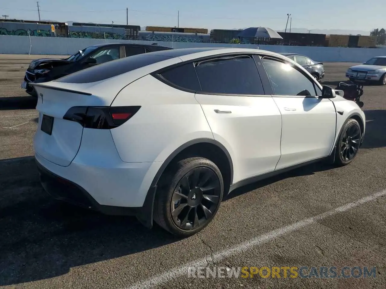 3 Photograph of a damaged car 7SAYGDEE3PF623251 TESLA MODEL Y 2023