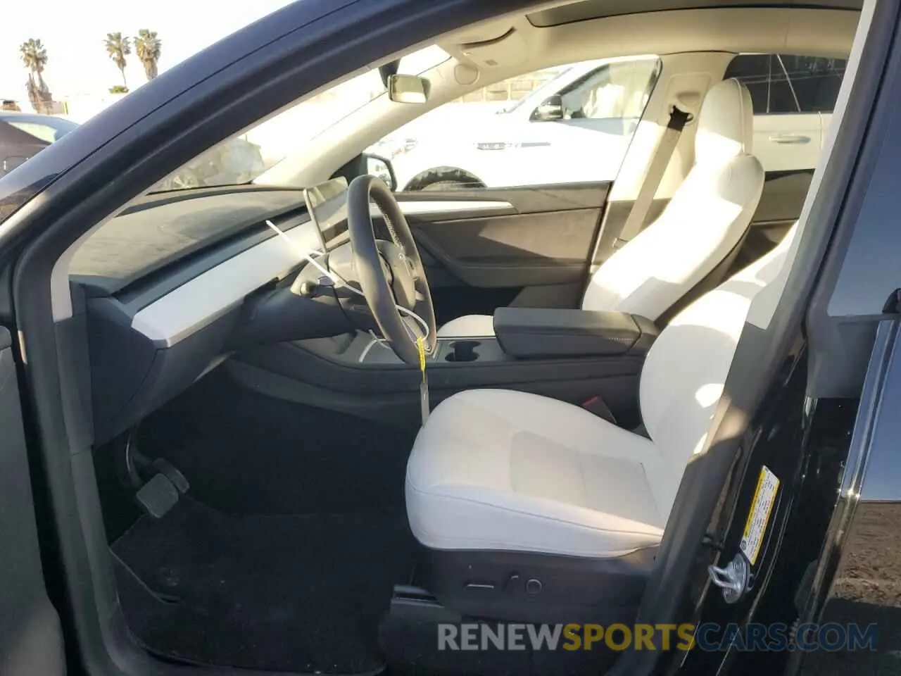 7 Photograph of a damaged car 7SAYGDEE3PF629955 TESLA MODEL Y 2023