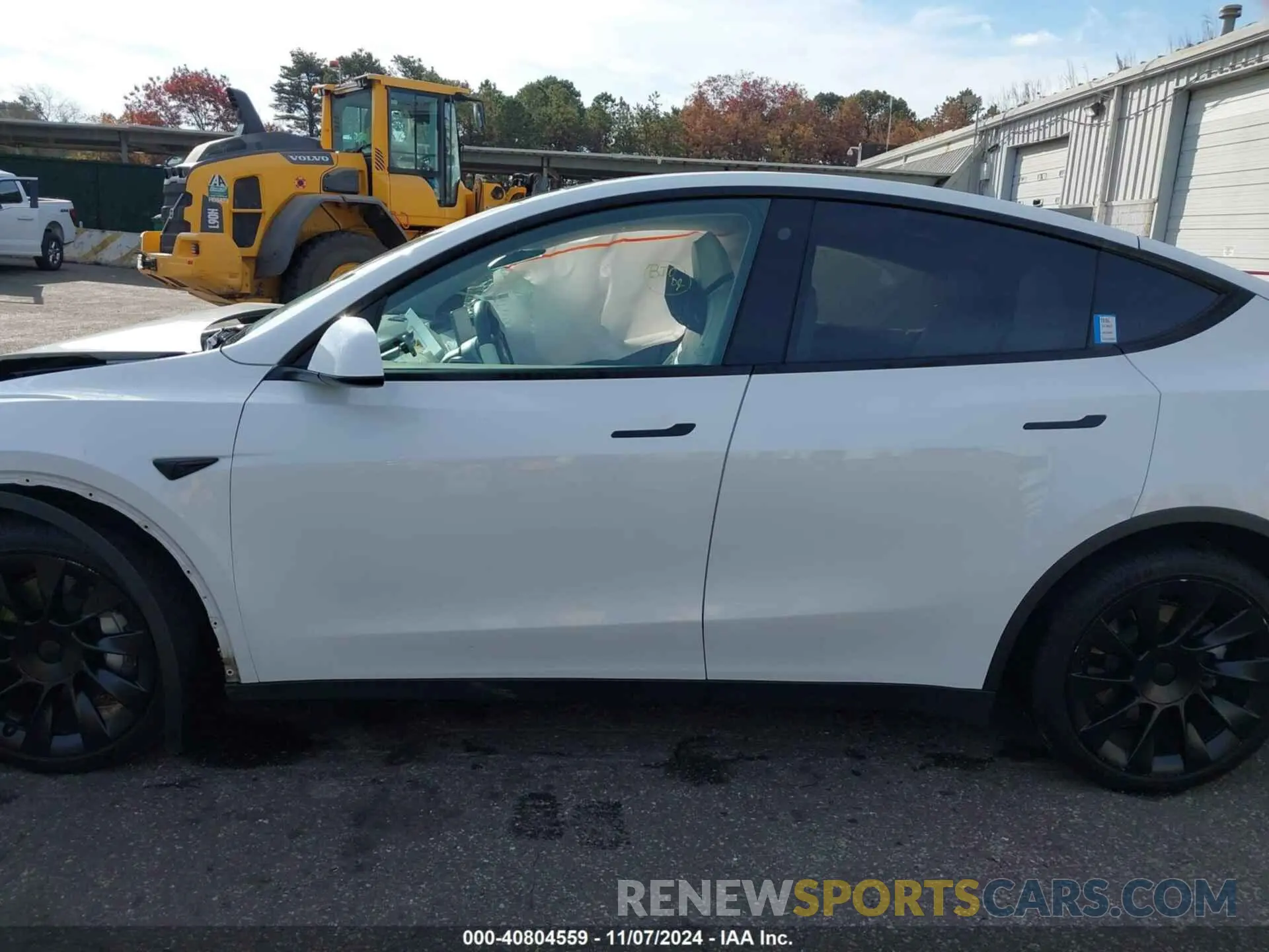 13 Photograph of a damaged car 7SAYGDEE3PF630734 TESLA MODEL Y 2023