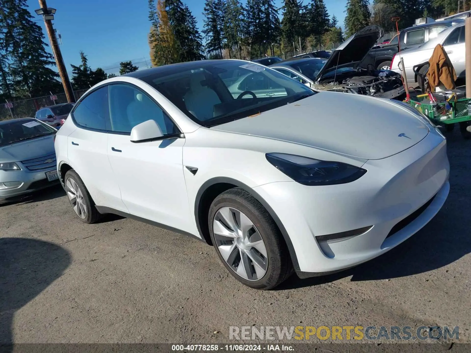 1 Photograph of a damaged car 7SAYGDEE3PF635688 TESLA MODEL Y 2023