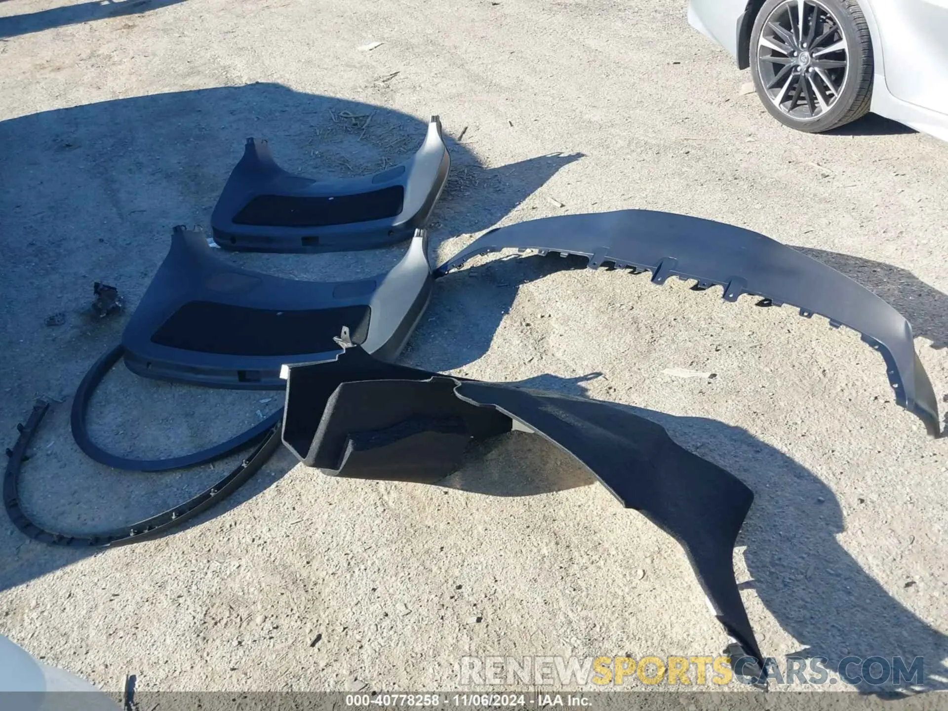 12 Photograph of a damaged car 7SAYGDEE3PF635688 TESLA MODEL Y 2023