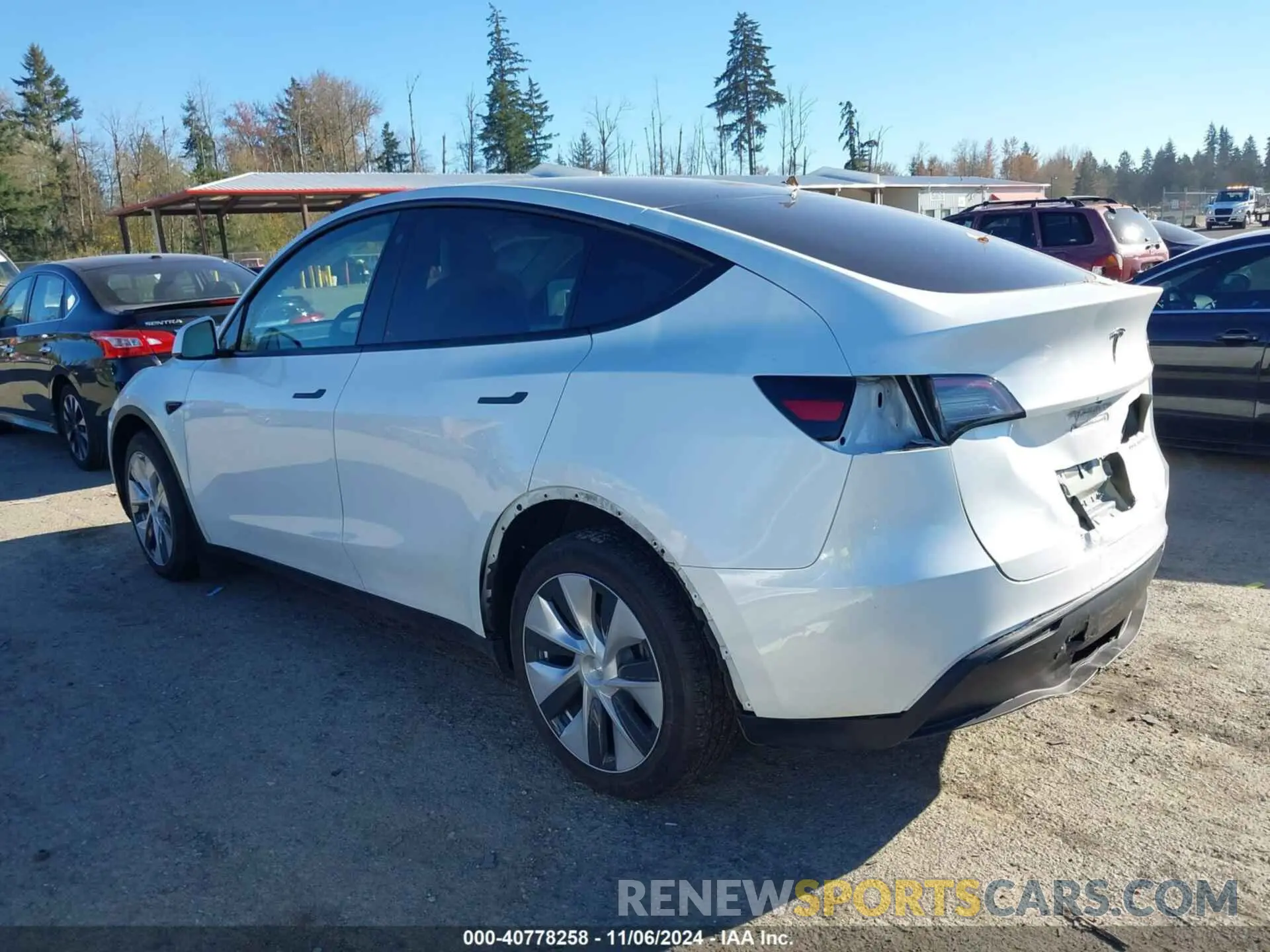 3 Photograph of a damaged car 7SAYGDEE3PF635688 TESLA MODEL Y 2023