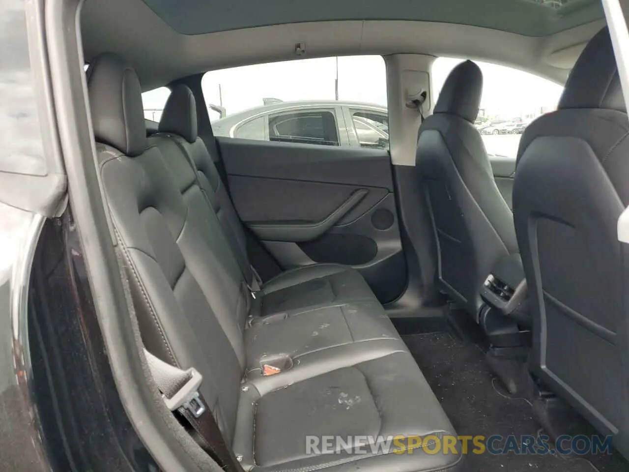 11 Photograph of a damaged car 7SAYGDEE3PF646125 TESLA MODEL Y 2023