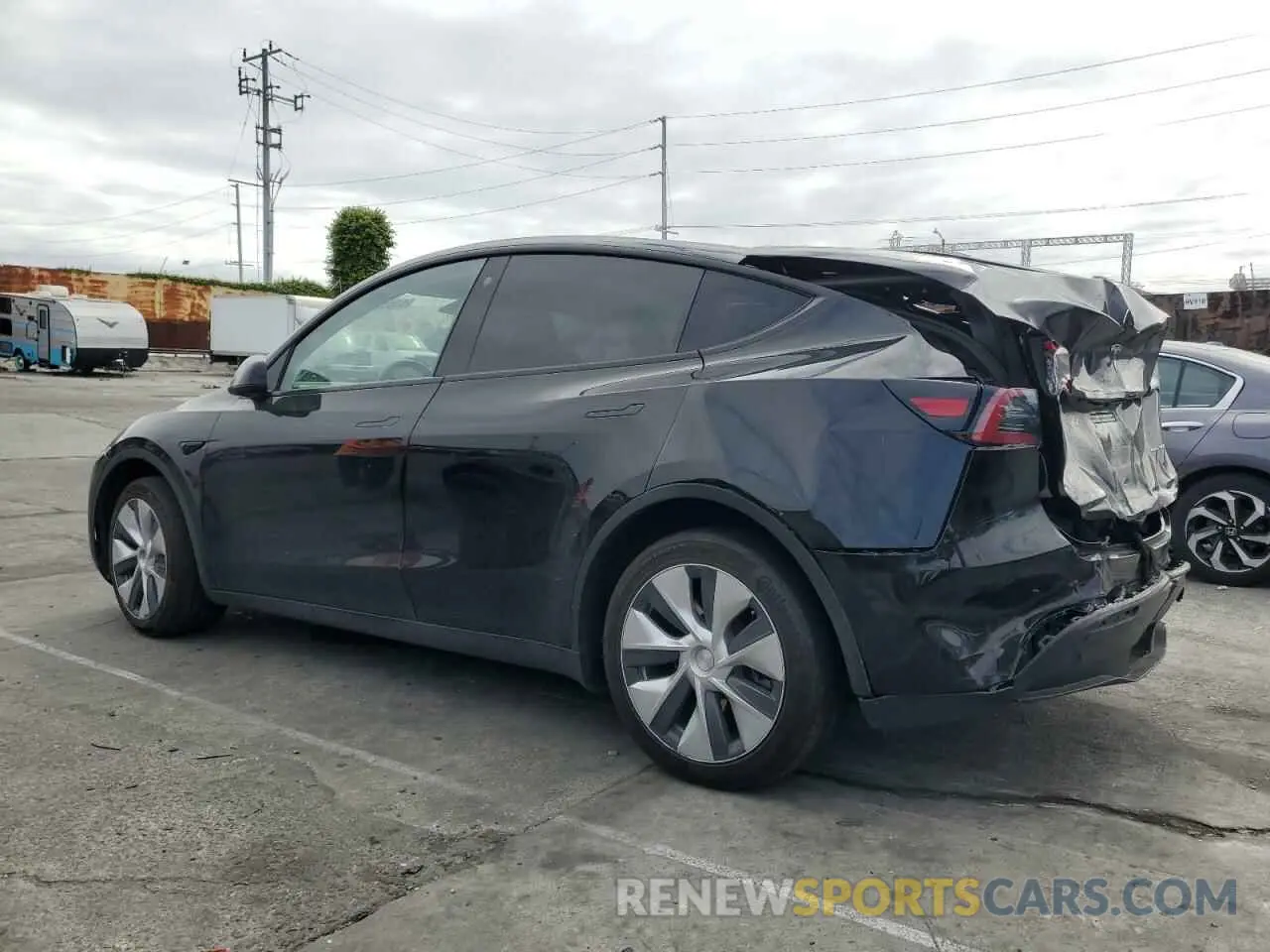 2 Photograph of a damaged car 7SAYGDEE3PF646125 TESLA MODEL Y 2023