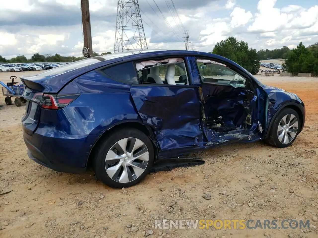 3 Photograph of a damaged car 7SAYGDEE3PF670666 TESLA MODEL Y 2023