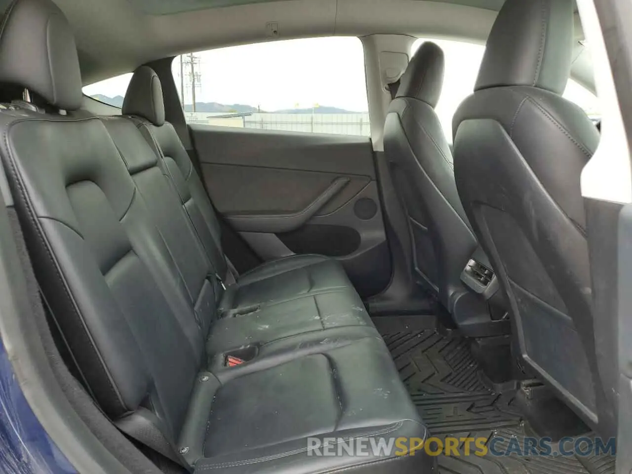 11 Photograph of a damaged car 7SAYGDEE3PF710356 TESLA MODEL Y 2023