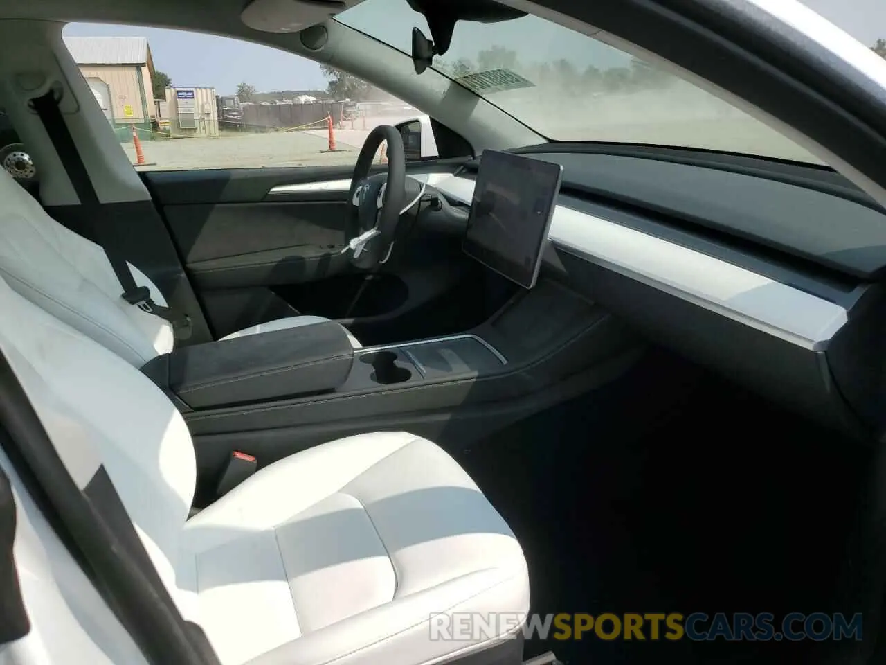 7 Photograph of a damaged car 7SAYGDEE3PF746743 TESLA MODEL Y 2023