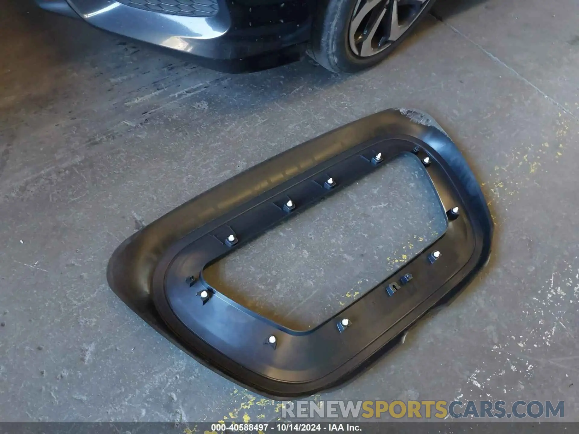 11 Photograph of a damaged car 7SAYGDEE3PF751442 TESLA MODEL Y 2023