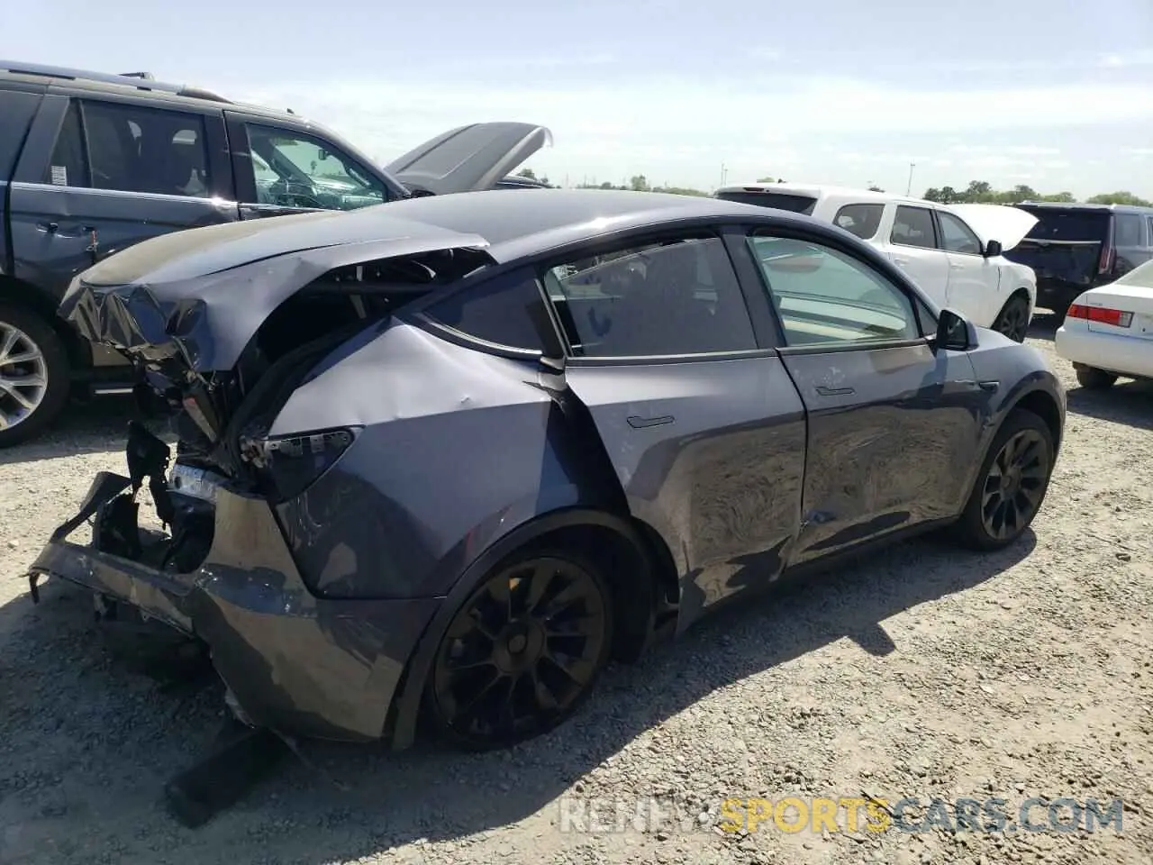 3 Photograph of a damaged car 7SAYGDEE3PF769763 TESLA MODEL Y 2023