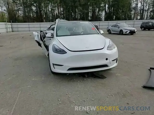 12 Photograph of a damaged car 7SAYGDEE3PF779919 TESLA MODEL Y 2023