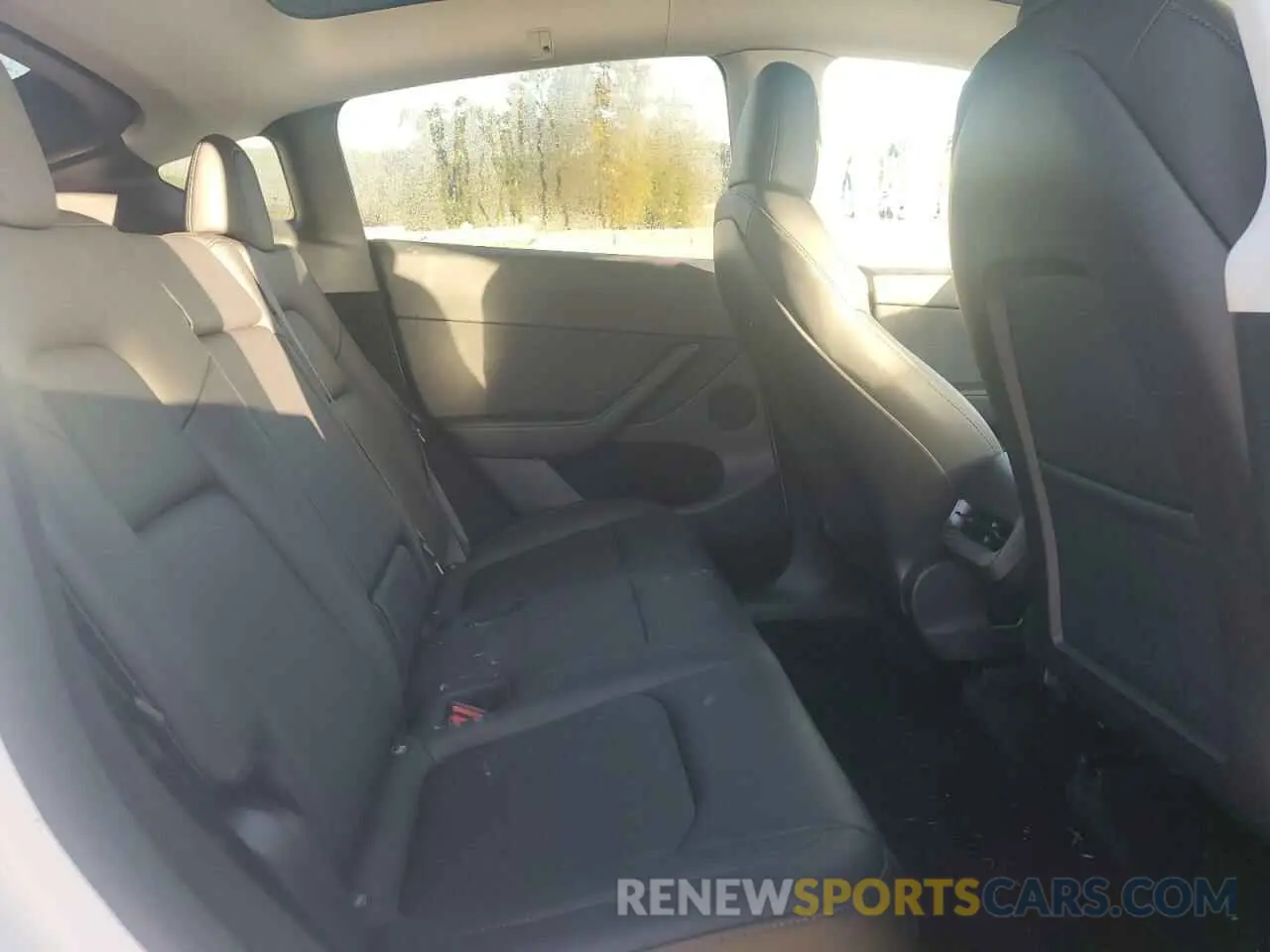 11 Photograph of a damaged car 7SAYGDEE3PF791732 TESLA MODEL Y 2023