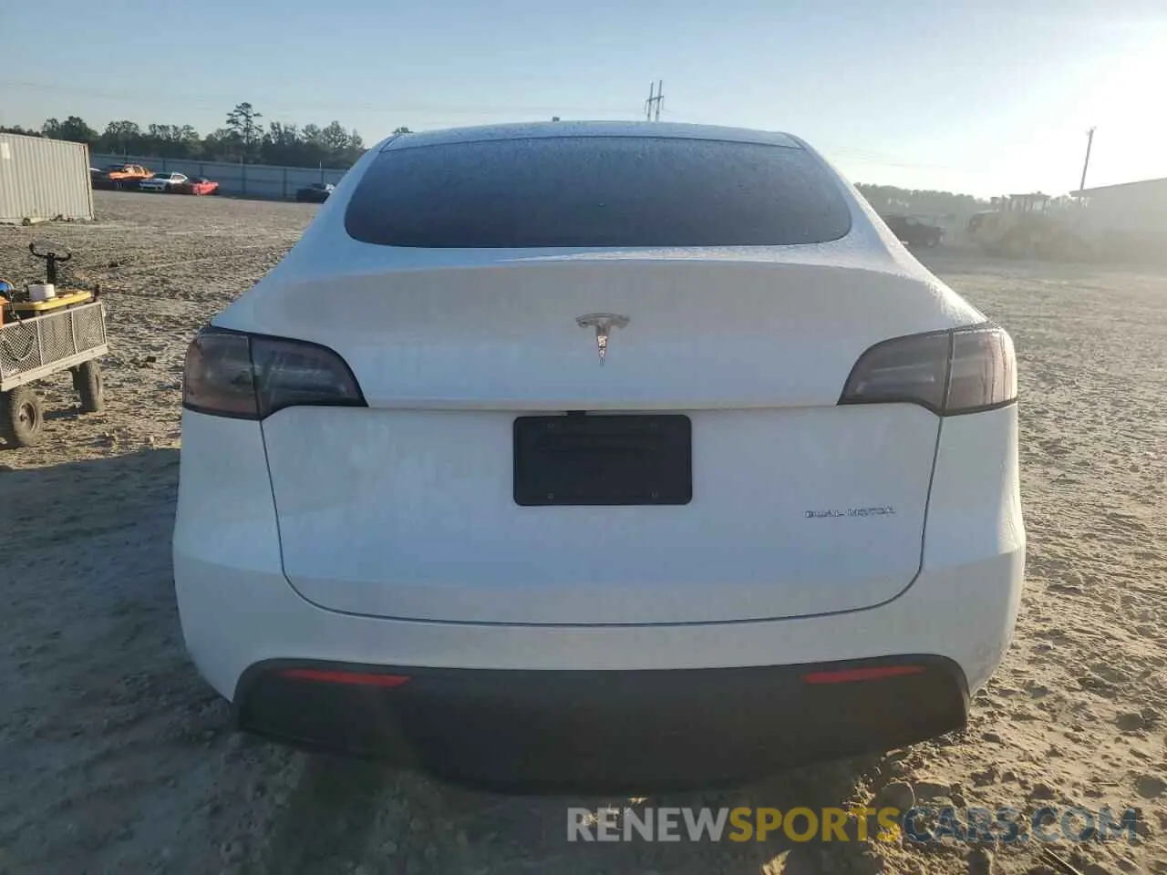 6 Photograph of a damaged car 7SAYGDEE3PF791732 TESLA MODEL Y 2023