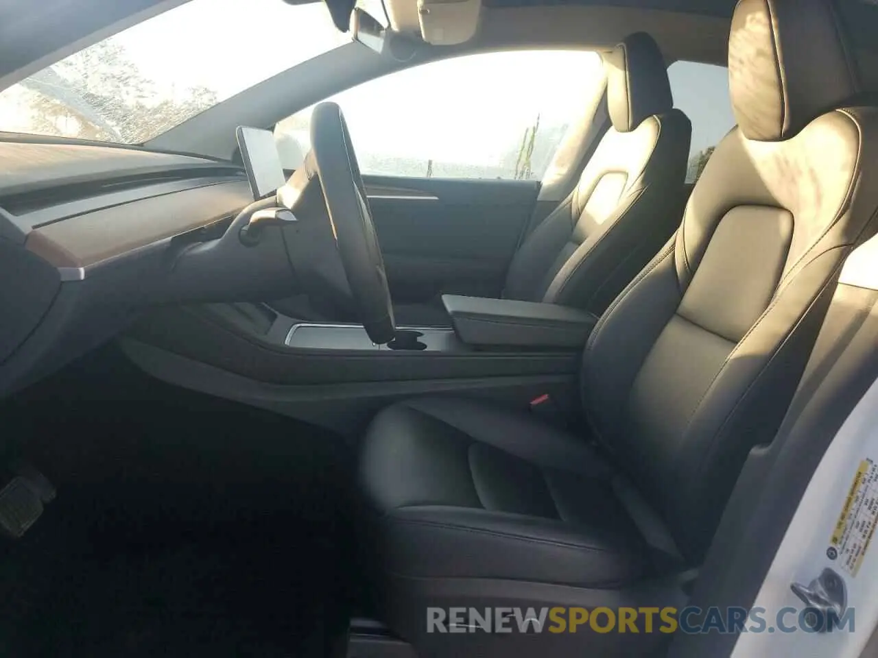 7 Photograph of a damaged car 7SAYGDEE3PF791732 TESLA MODEL Y 2023