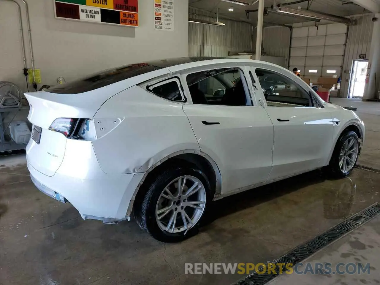 3 Photograph of a damaged car 7SAYGDEE3PF799376 TESLA MODEL Y 2023