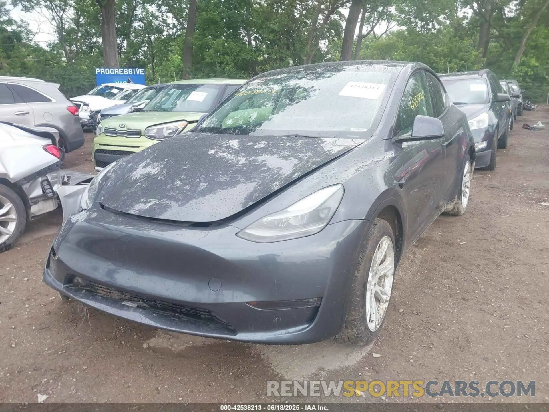 2 Photograph of a damaged car 7SAYGDEE3PF804236 TESLA MODEL Y 2023