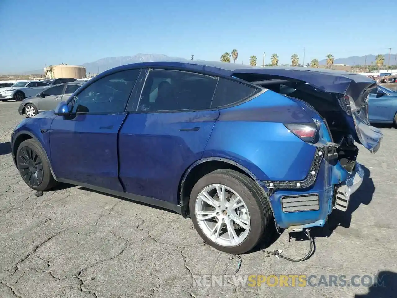 2 Photograph of a damaged car 7SAYGDEE3PF809937 TESLA MODEL Y 2023