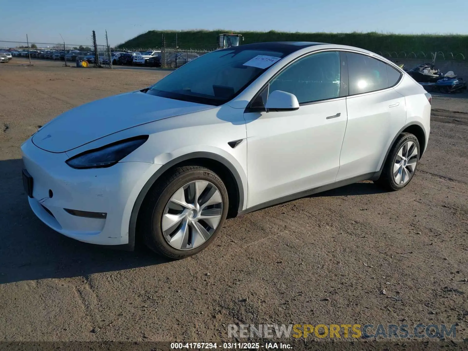 2 Photograph of a damaged car 7SAYGDEE3PF817097 TESLA MODEL Y 2023