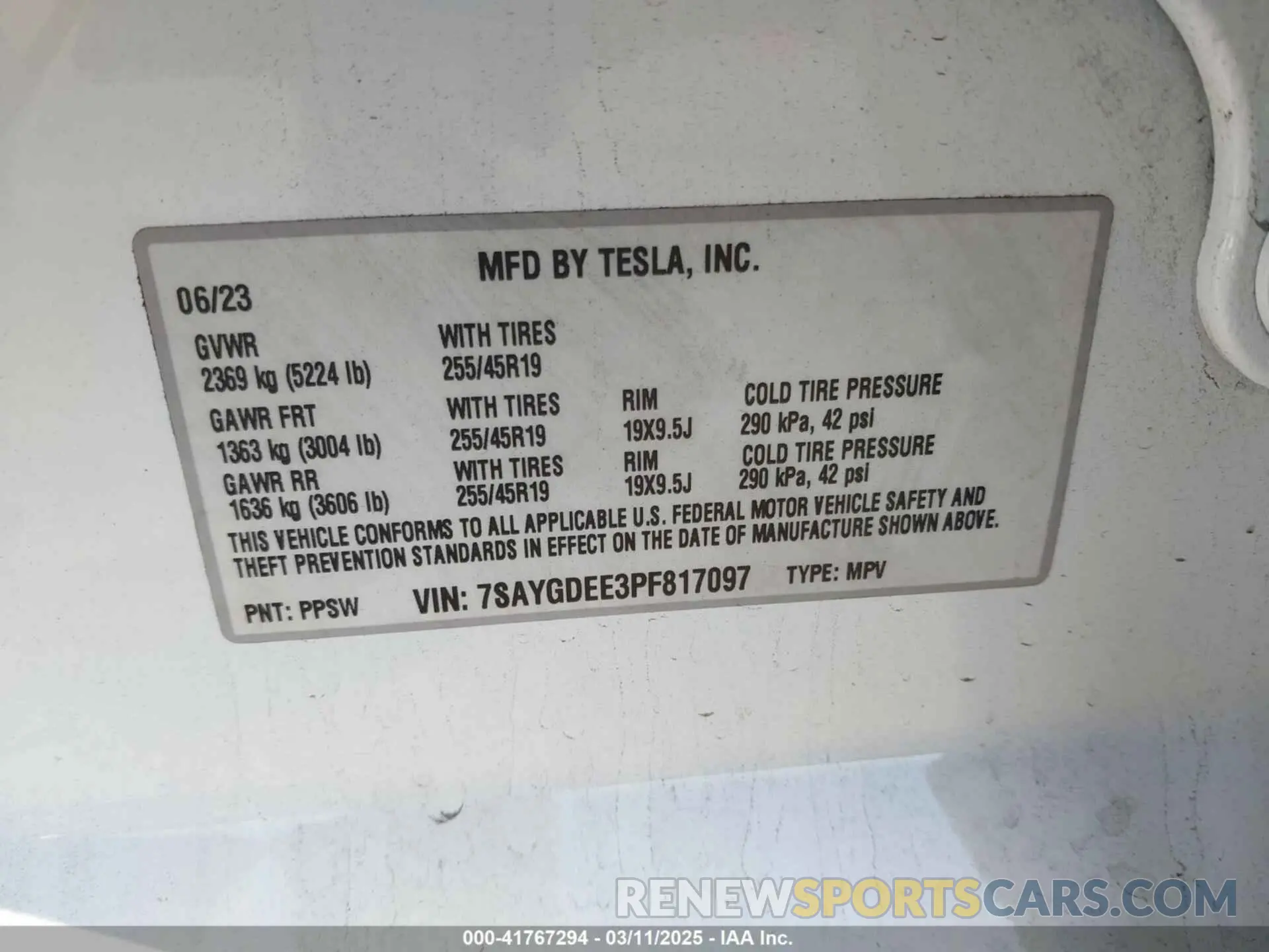 9 Photograph of a damaged car 7SAYGDEE3PF817097 TESLA MODEL Y 2023