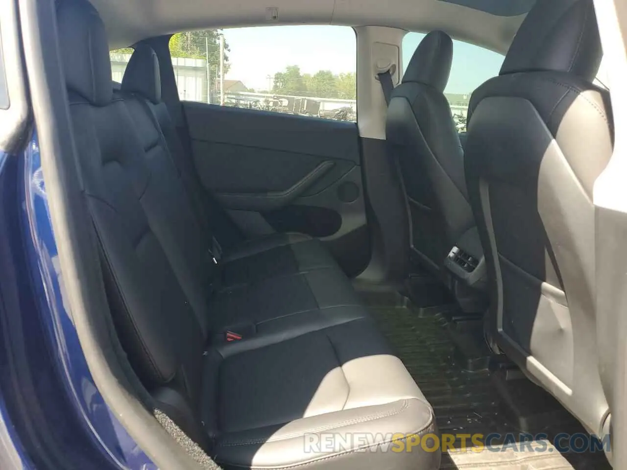 11 Photograph of a damaged car 7SAYGDEE3PF830156 TESLA MODEL Y 2023