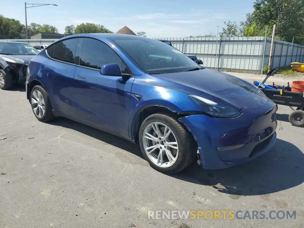 4 Photograph of a damaged car 7SAYGDEE3PF830156 TESLA MODEL Y 2023