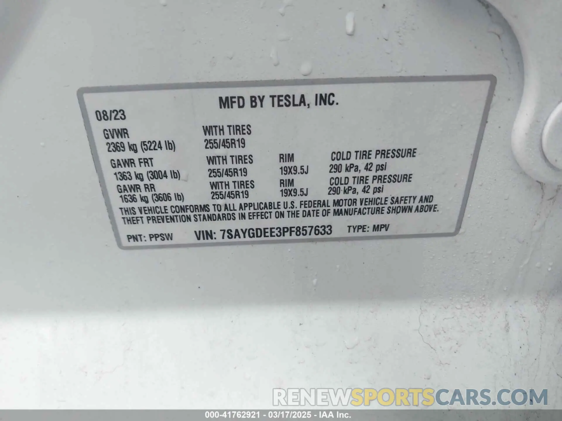 9 Photograph of a damaged car 7SAYGDEE3PF857633 TESLA MODEL Y 2023