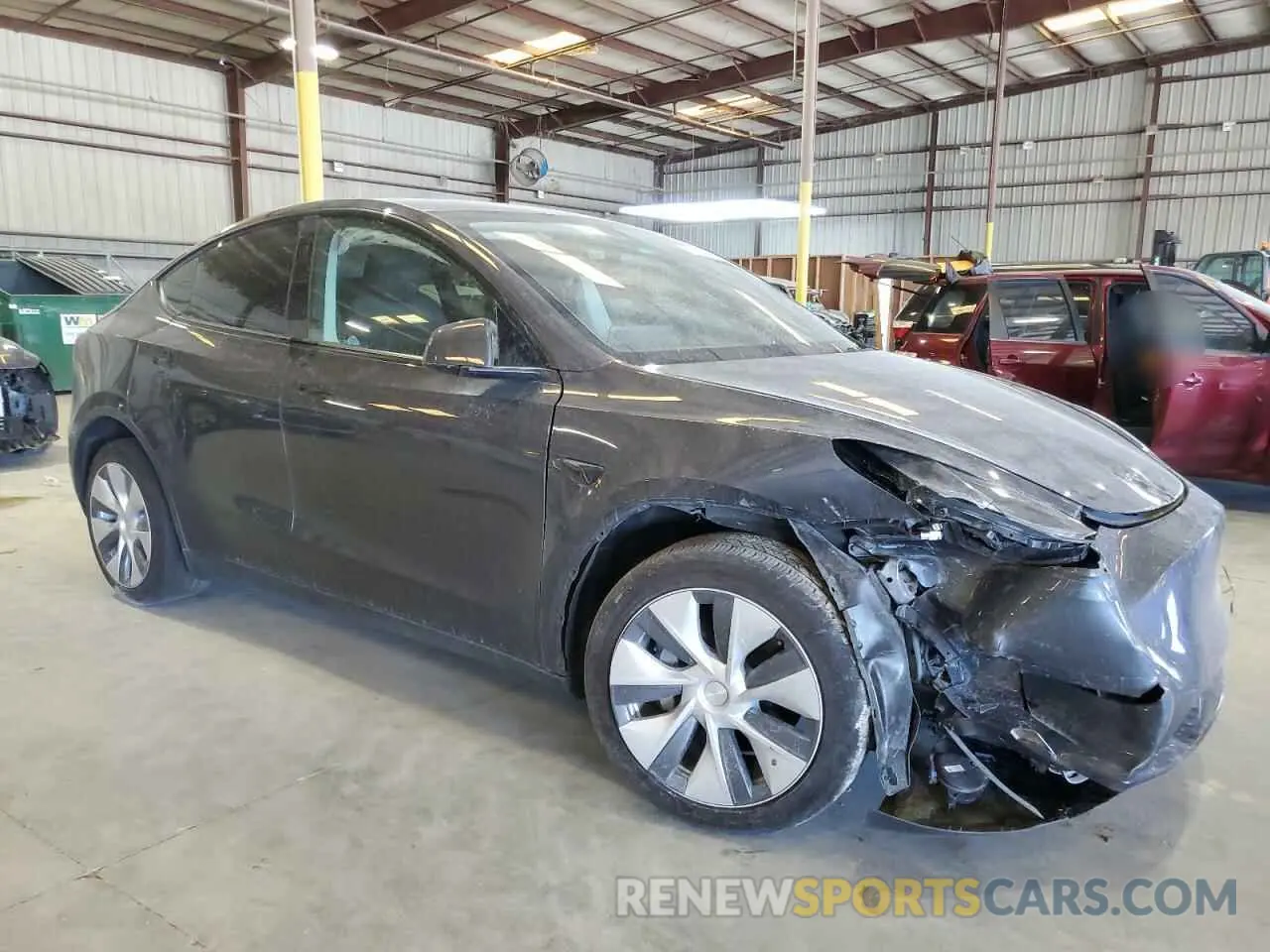 4 Photograph of a damaged car 7SAYGDEE3PF862038 TESLA MODEL Y 2023