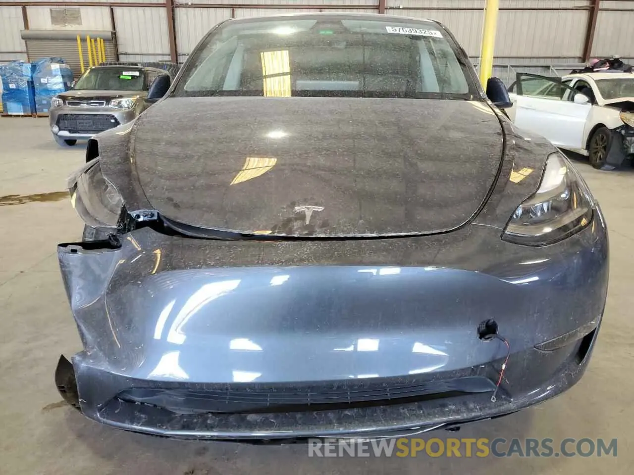 5 Photograph of a damaged car 7SAYGDEE3PF862038 TESLA MODEL Y 2023