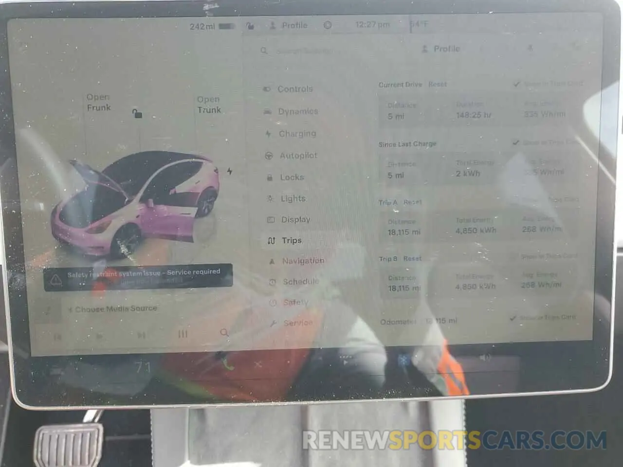 9 Photograph of a damaged car 7SAYGDEE3PF892639 TESLA MODEL Y 2023