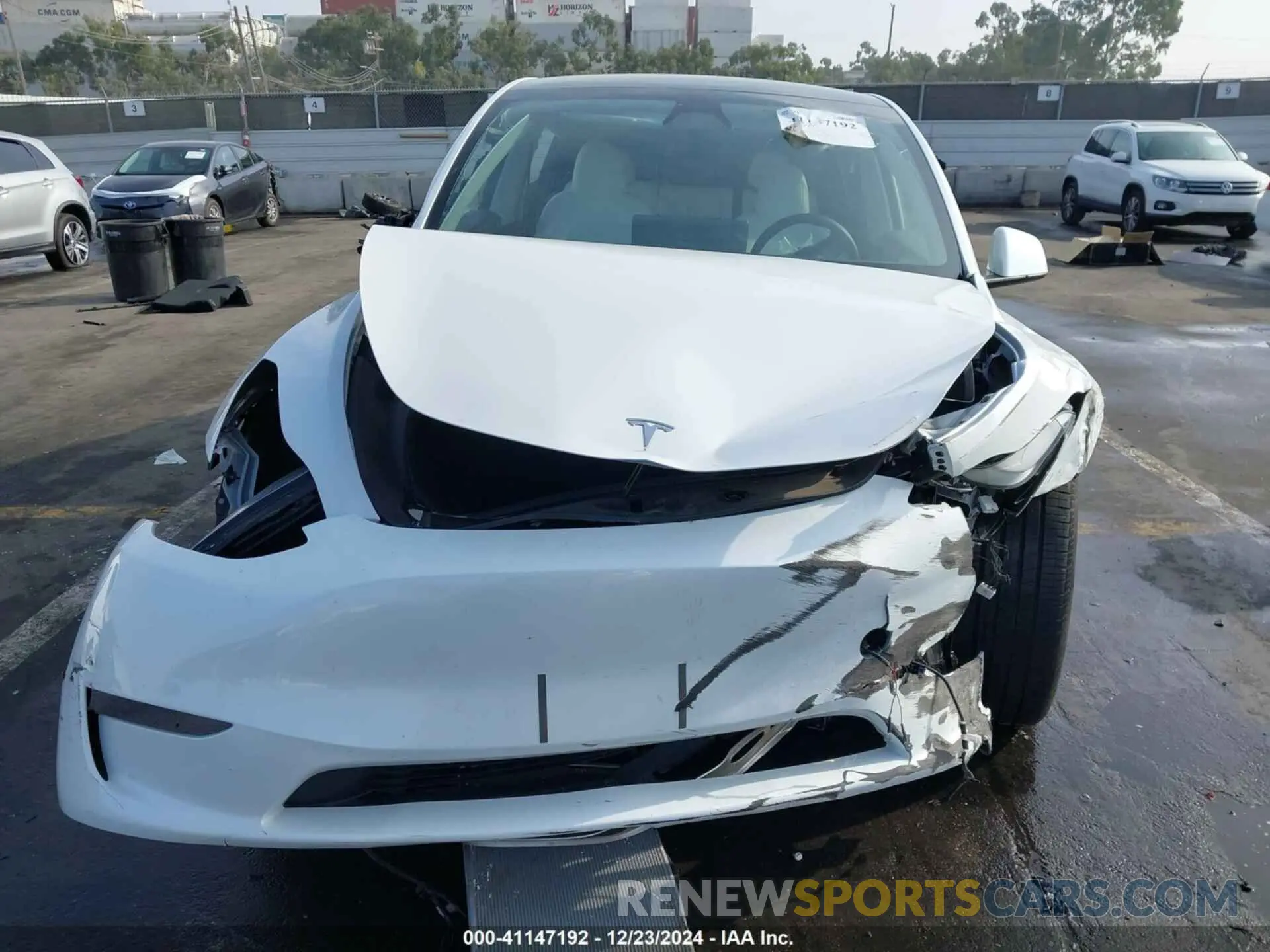 11 Photograph of a damaged car 7SAYGDEE3PF900030 TESLA MODEL Y 2023
