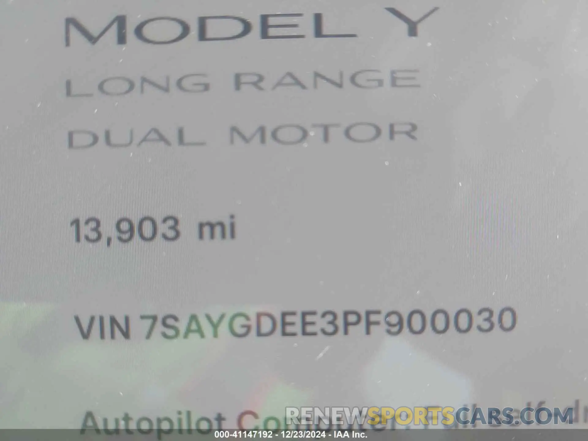 14 Photograph of a damaged car 7SAYGDEE3PF900030 TESLA MODEL Y 2023