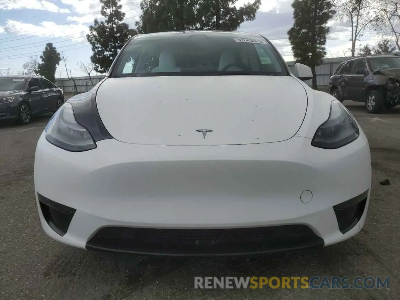 5 Photograph of a damaged car 7SAYGDEE3PF916132 TESLA MODEL Y 2023
