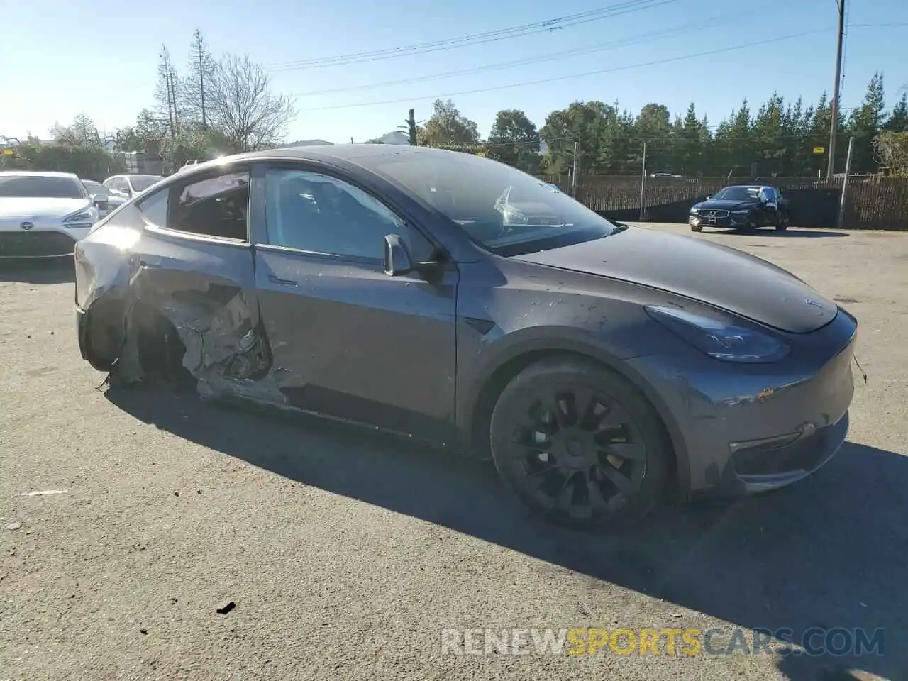 4 Photograph of a damaged car 7SAYGDEE3PF980879 TESLA MODEL Y 2023