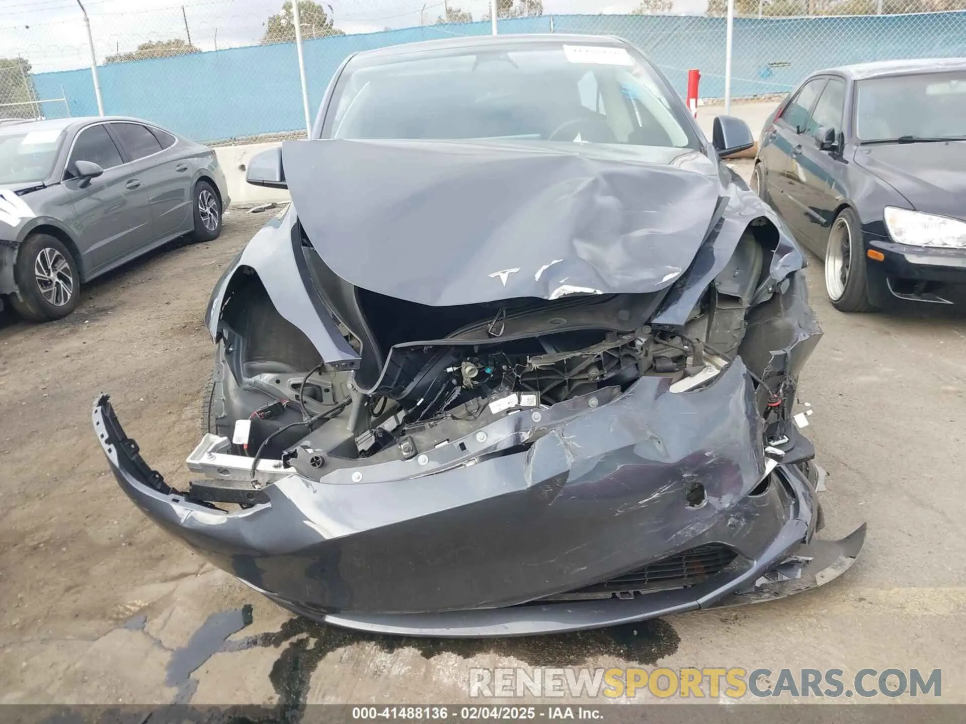11 Photograph of a damaged car 7SAYGDEE4PA028440 TESLA MODEL Y 2023