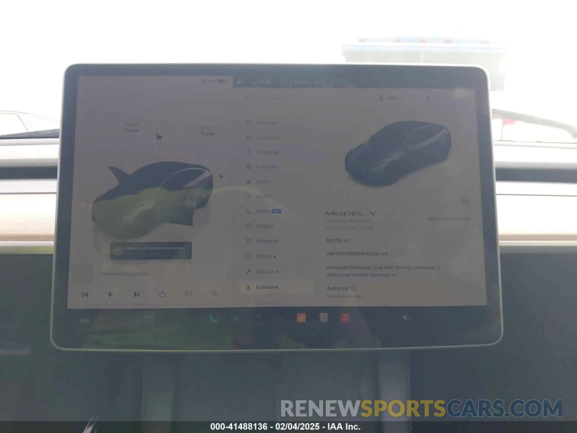 17 Photograph of a damaged car 7SAYGDEE4PA028440 TESLA MODEL Y 2023