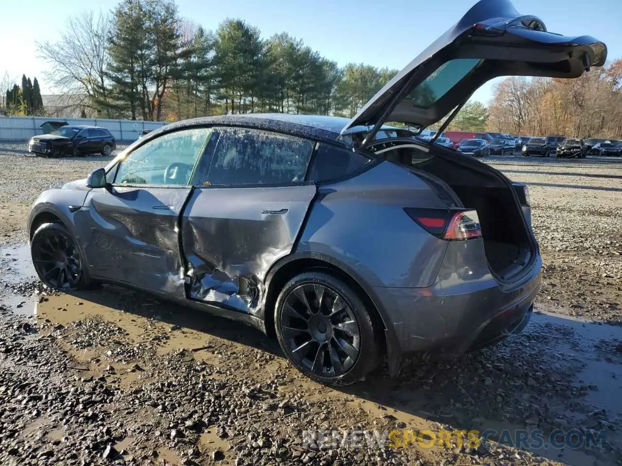2 Photograph of a damaged car 7SAYGDEE4PA028616 TESLA MODEL Y 2023