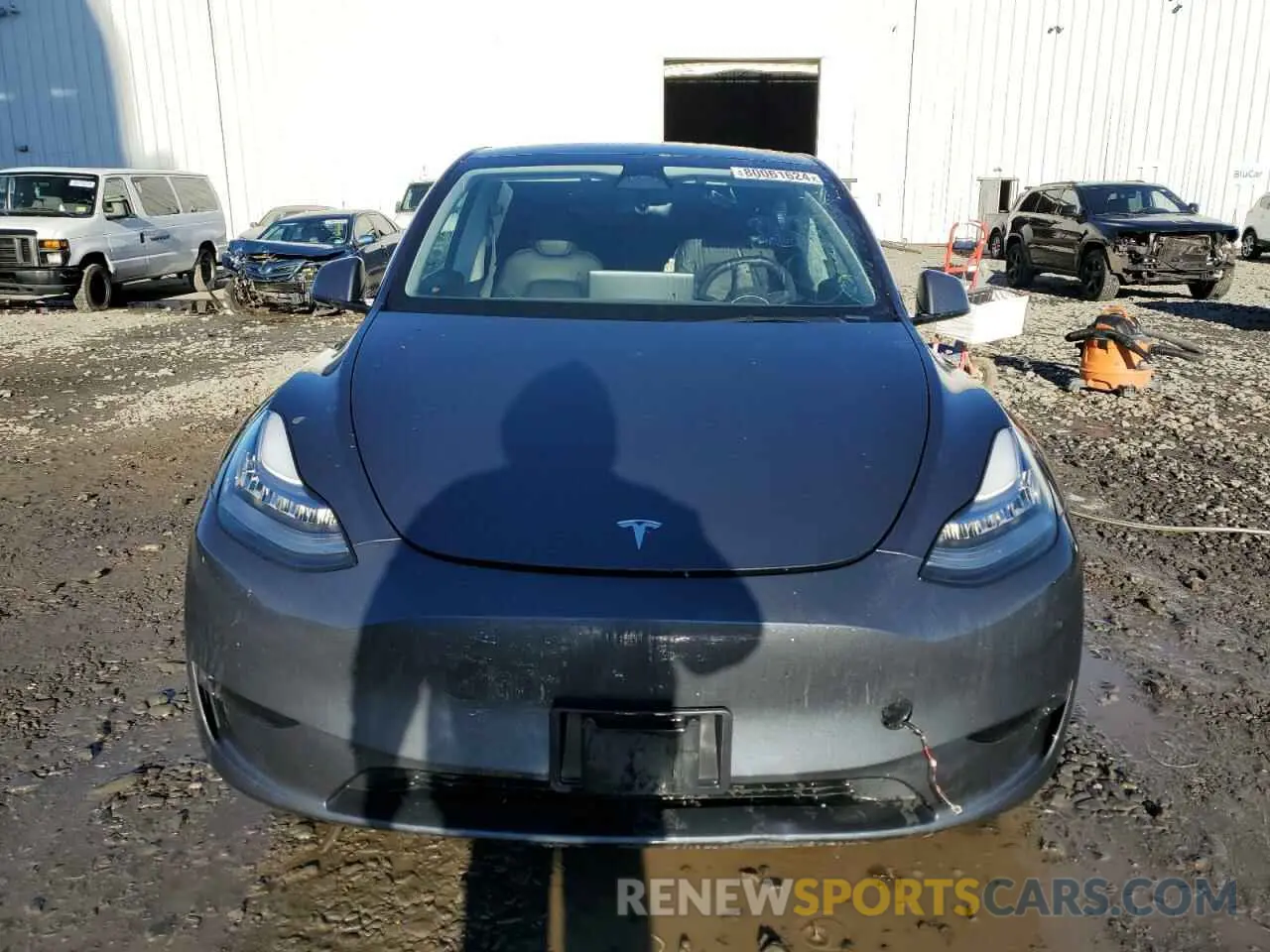 5 Photograph of a damaged car 7SAYGDEE4PA028616 TESLA MODEL Y 2023