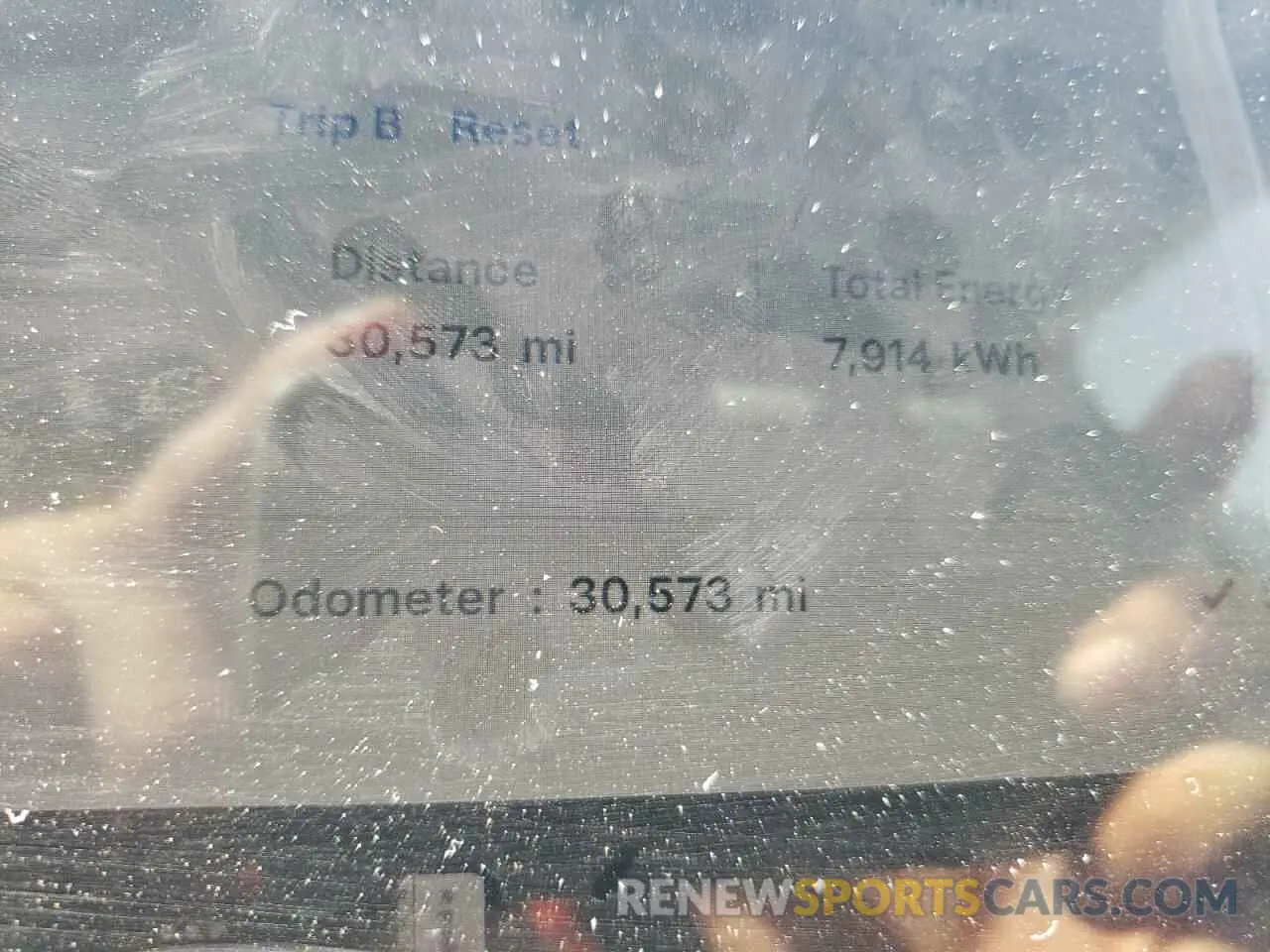 9 Photograph of a damaged car 7SAYGDEE4PA032245 TESLA MODEL Y 2023