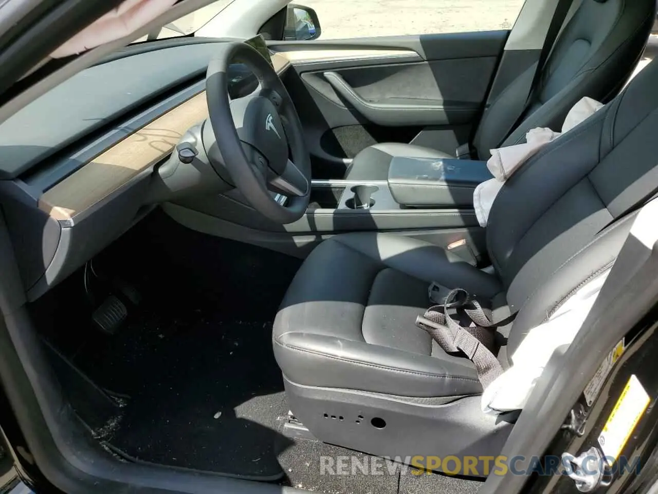 7 Photograph of a damaged car 7SAYGDEE4PA036974 TESLA MODEL Y 2023