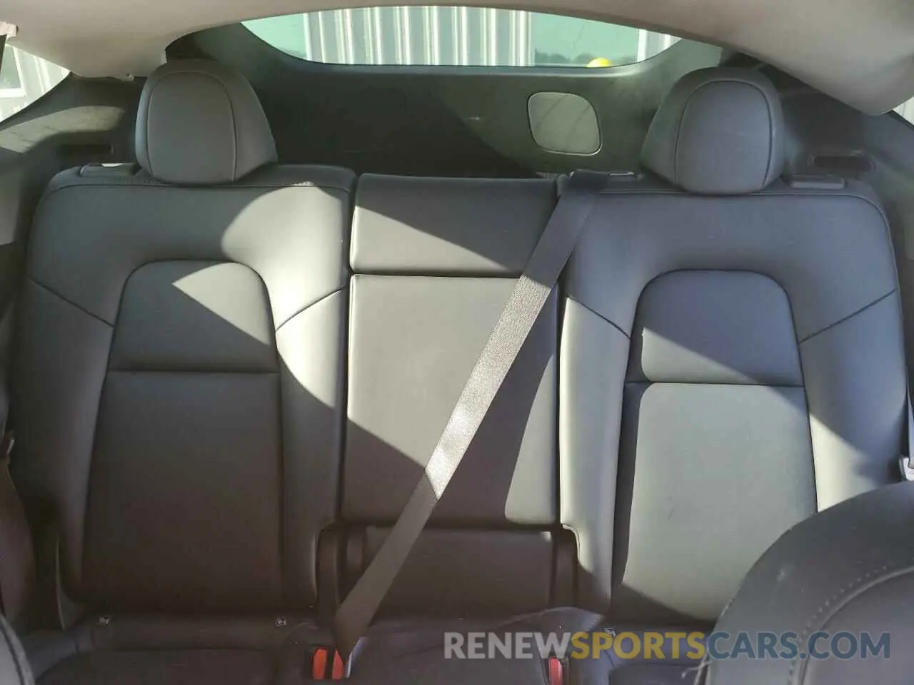 10 Photograph of a damaged car 7SAYGDEE4PA040507 TESLA MODEL Y 2023