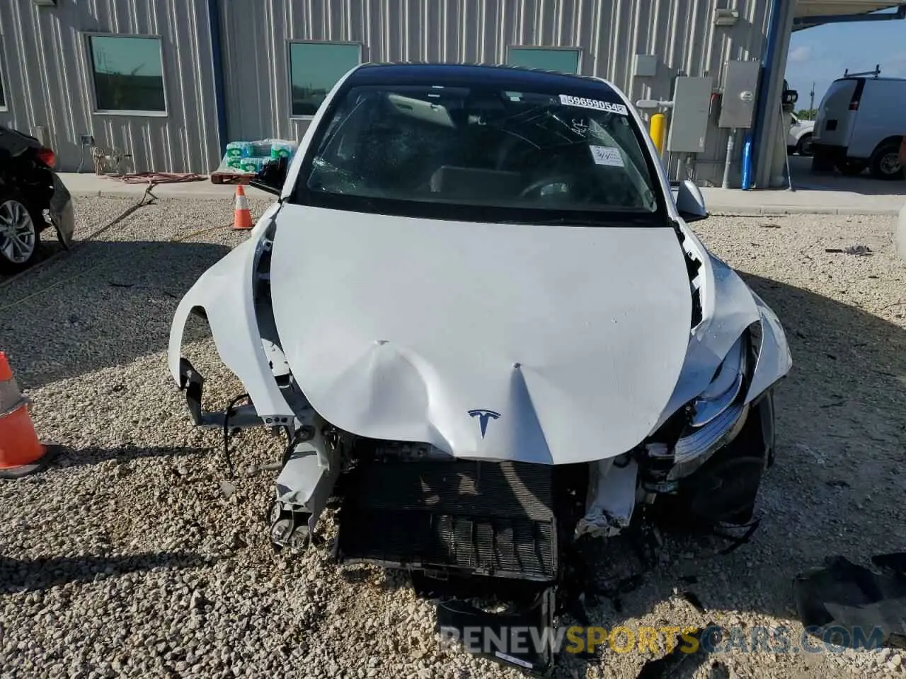 5 Photograph of a damaged car 7SAYGDEE4PA040507 TESLA MODEL Y 2023