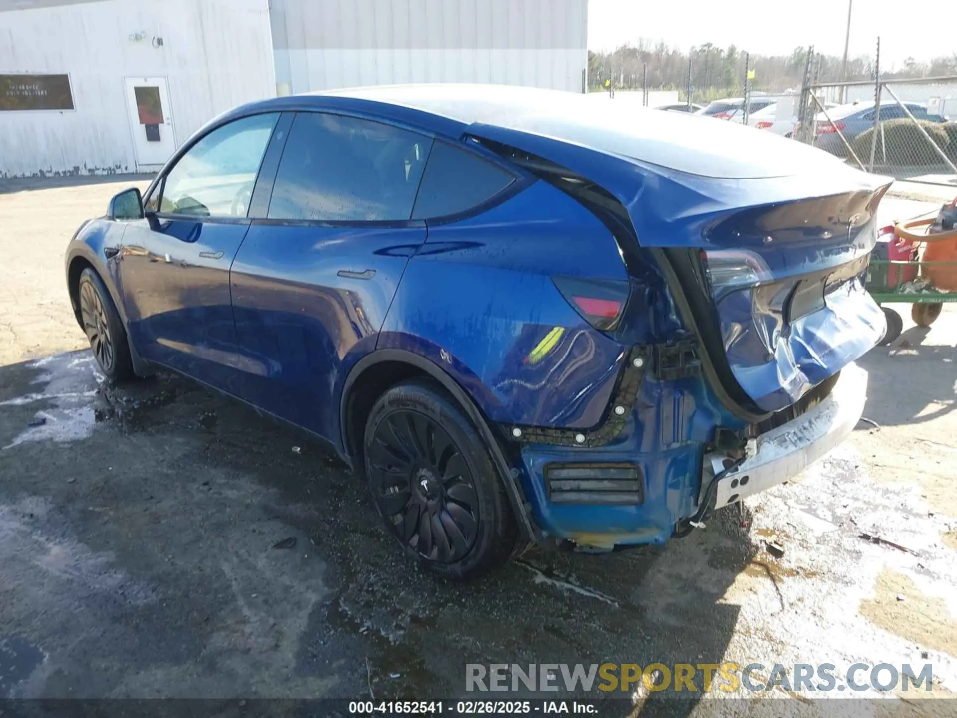 3 Photograph of a damaged car 7SAYGDEE4PA042757 TESLA MODEL Y 2023