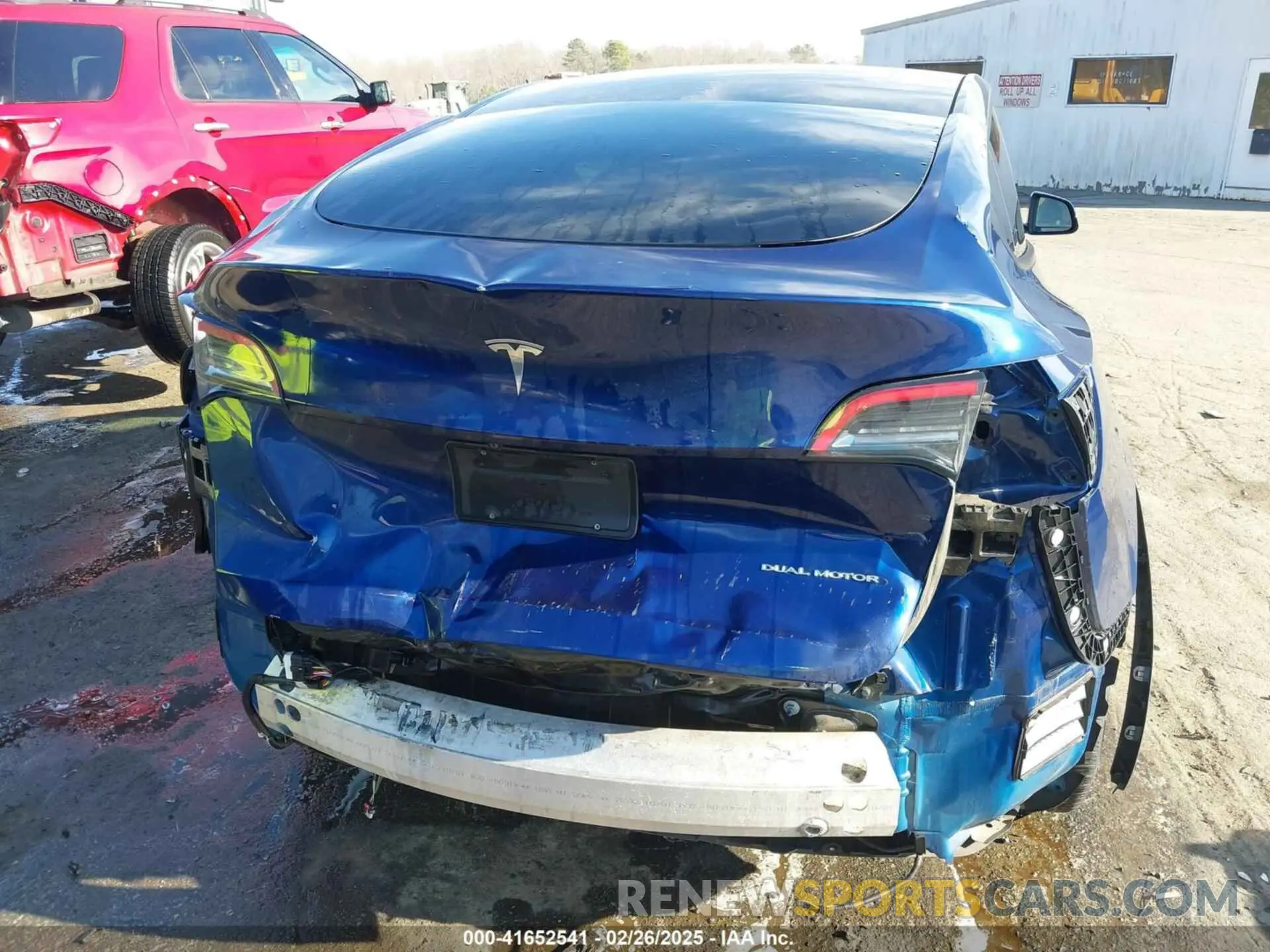 6 Photograph of a damaged car 7SAYGDEE4PA042757 TESLA MODEL Y 2023