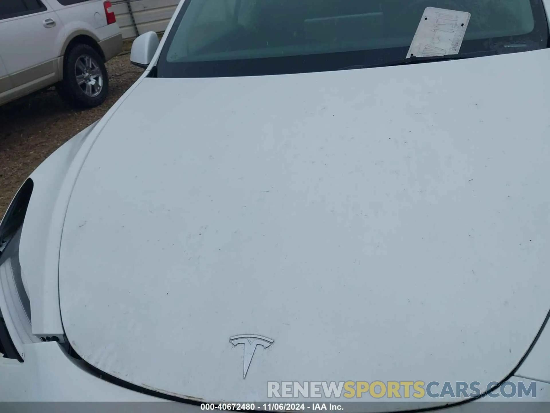 10 Photograph of a damaged car 7SAYGDEE4PA044556 TESLA MODEL Y 2023